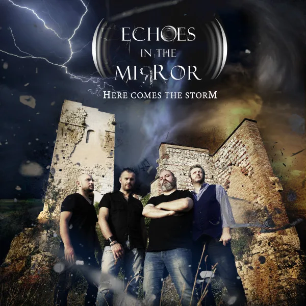 Copertina di Here comes the storm