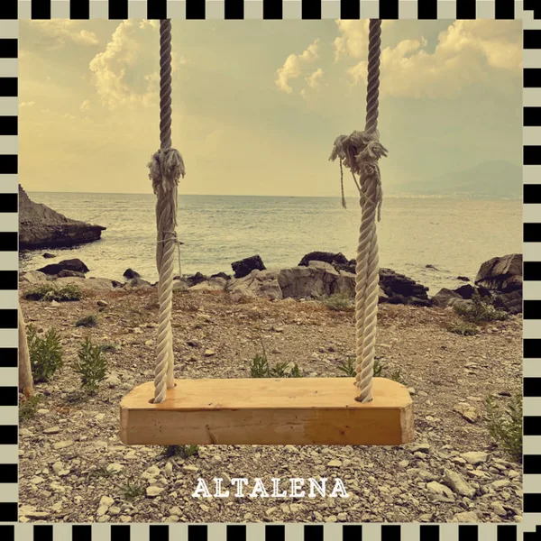 Copertina di Altalena